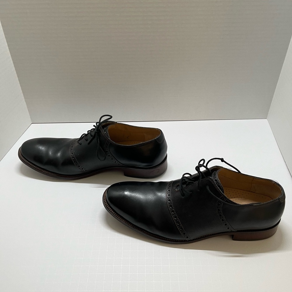 Cole Haan Mens Williams Black/Black saddle shoe, size 10.5